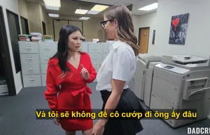 Nữ thần sắc đẹp trường học Hạ Tông lộ mặt làm chó cái cho đại gia trâu thủ dâm và phun nước. Ngôi sao trông dễ thương quá. Có những người xinh đẹp hơn cô ấy nhưng không quyến rũ bằng cô ấy. Nguồn: @swaglive